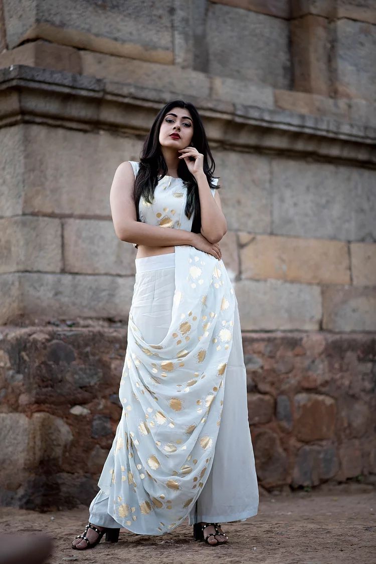 Deepthi Sunaina in a pant saree | Fashionworldhub